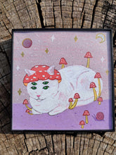 Cargar imagen en el visor de la galería, Mushroom Cat
