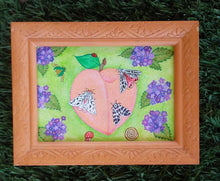 Cargar imagen en el visor de la galería, Moths and Peach
