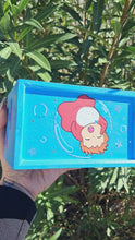 Charger et lire la vidéo dans la visionneuse de la Galerie, Hand painted keepsake box 🫧✨️🌊🐡
