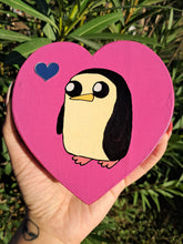 Lade das Bild in den Galerie-Viewer, Hand painted penguin heart shaped trinket box
