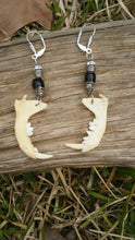 Charger l&#39;image dans la galerie, Mink Jaw bone mood bead color changing dangle earrings unique handmade bohemian tribal earthy jewelry witchy wiccan pagan fashion gift
